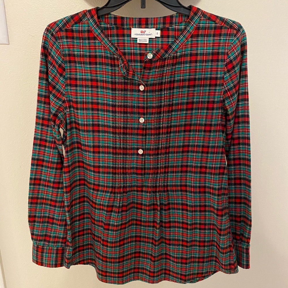 Vineyard vines plaid top